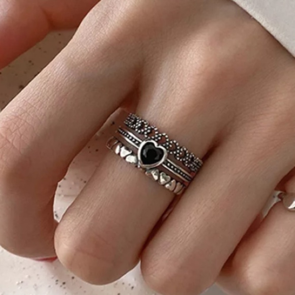 🖤 Insta LOvE heart ring